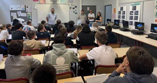 M.Libert intervenant auprès des élèves de seconde MIGC